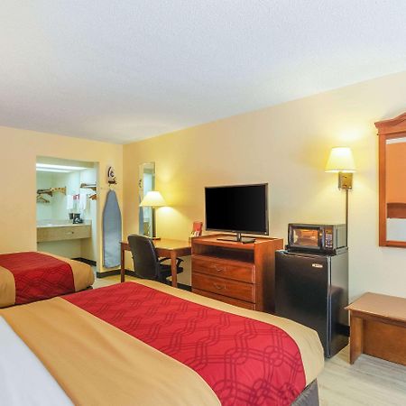 Econo Lodge Inn&Suites Gulfport Exterior foto