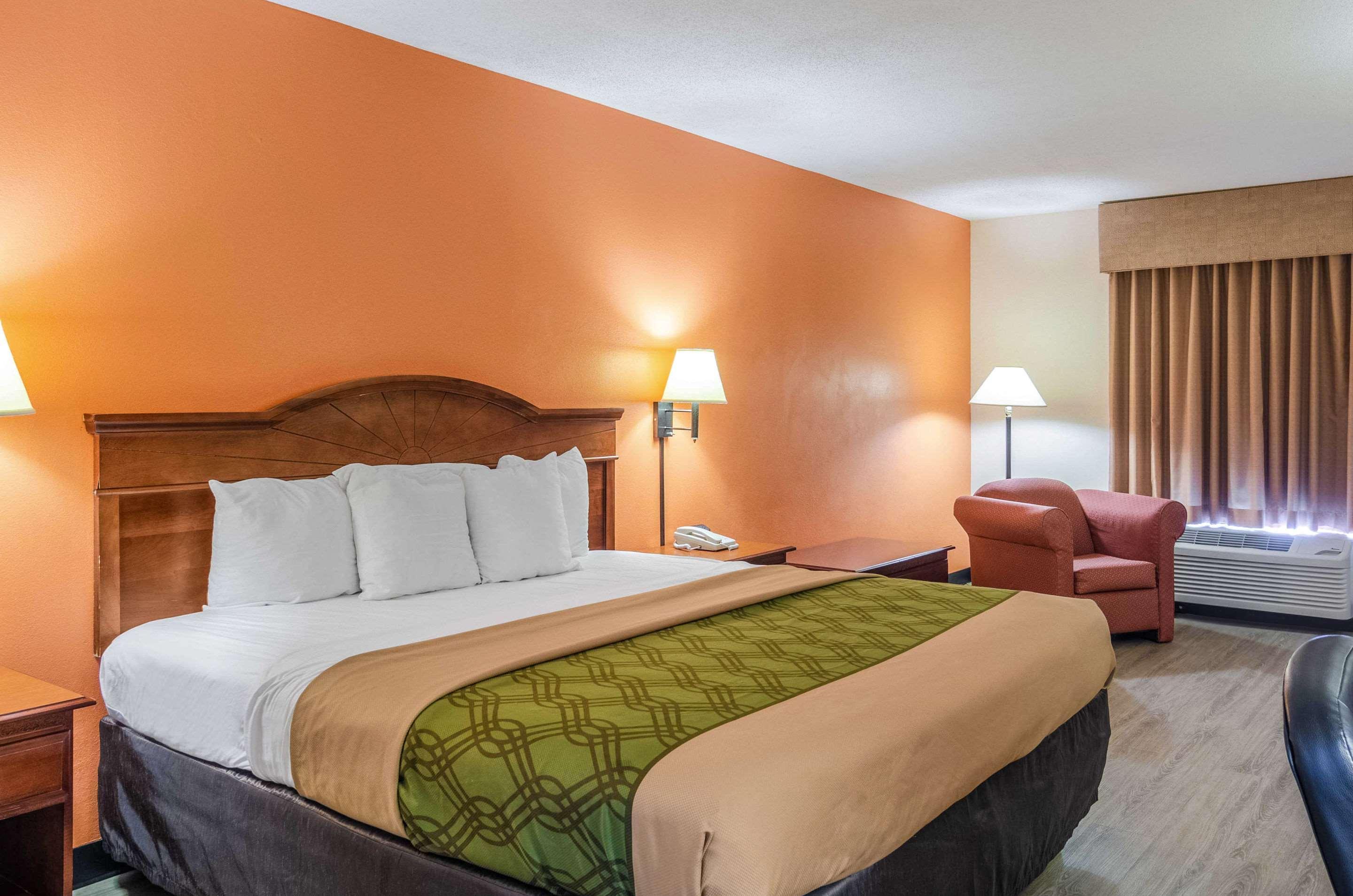Econo Lodge Inn&Suites Gulfport Exterior foto